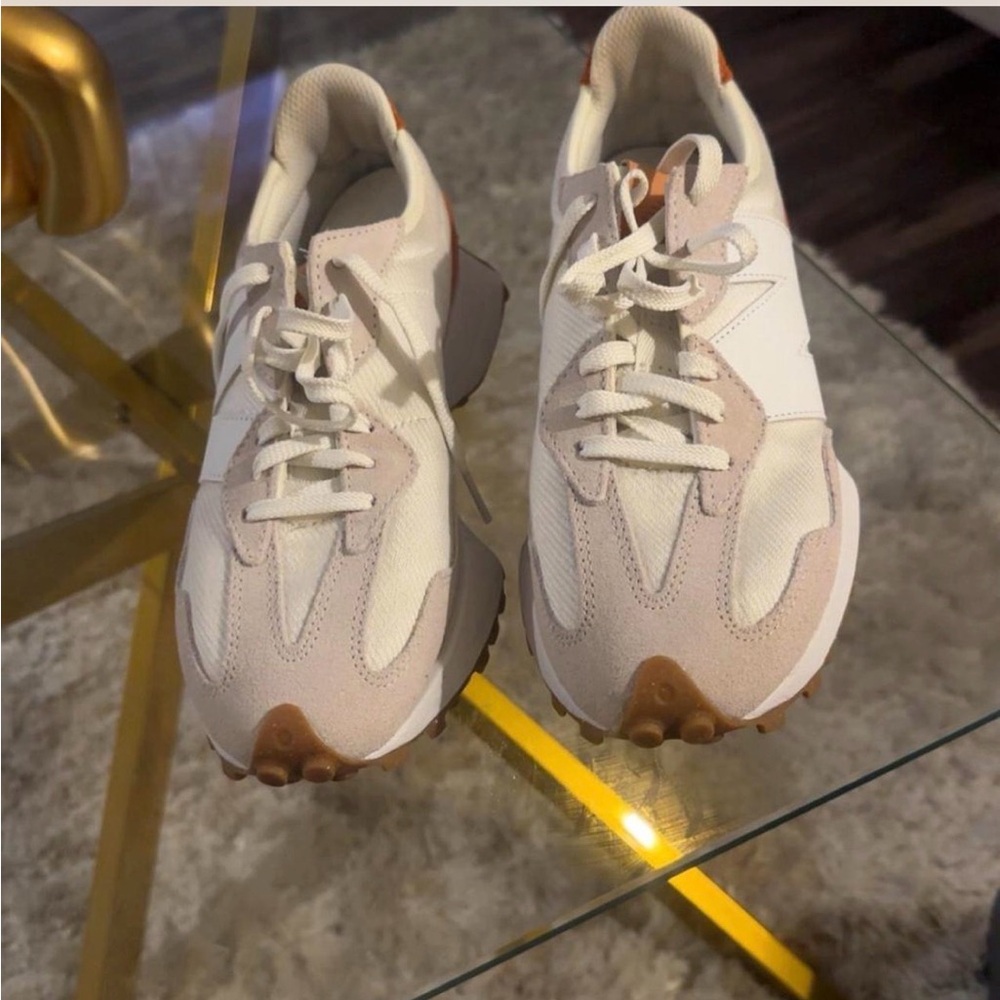 New Balance Women’s White, beige and burnt orange